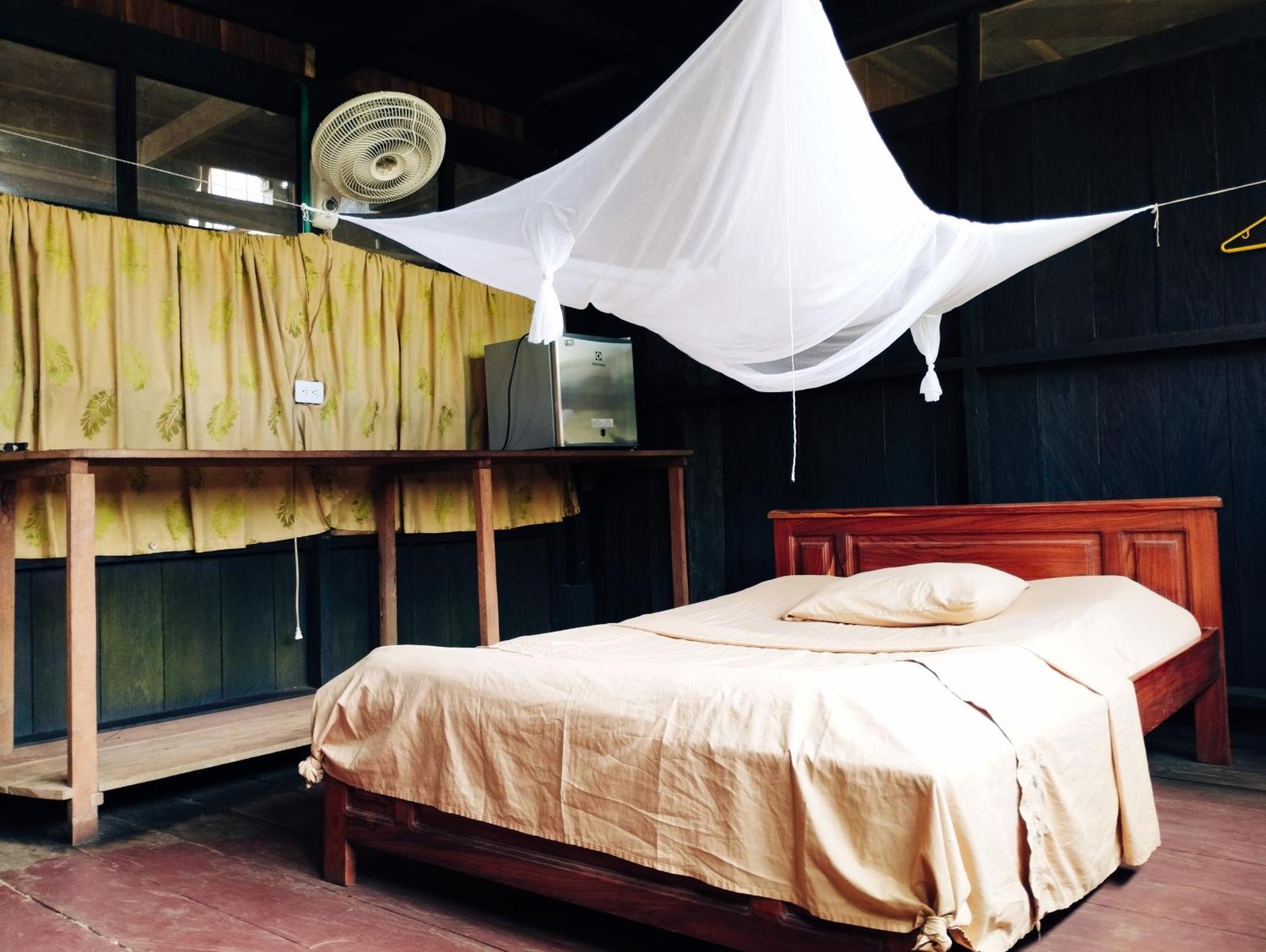 Hospedaje Y Tours Reina Arriera Amazonas Colombia Macedonia Экстерьер фото