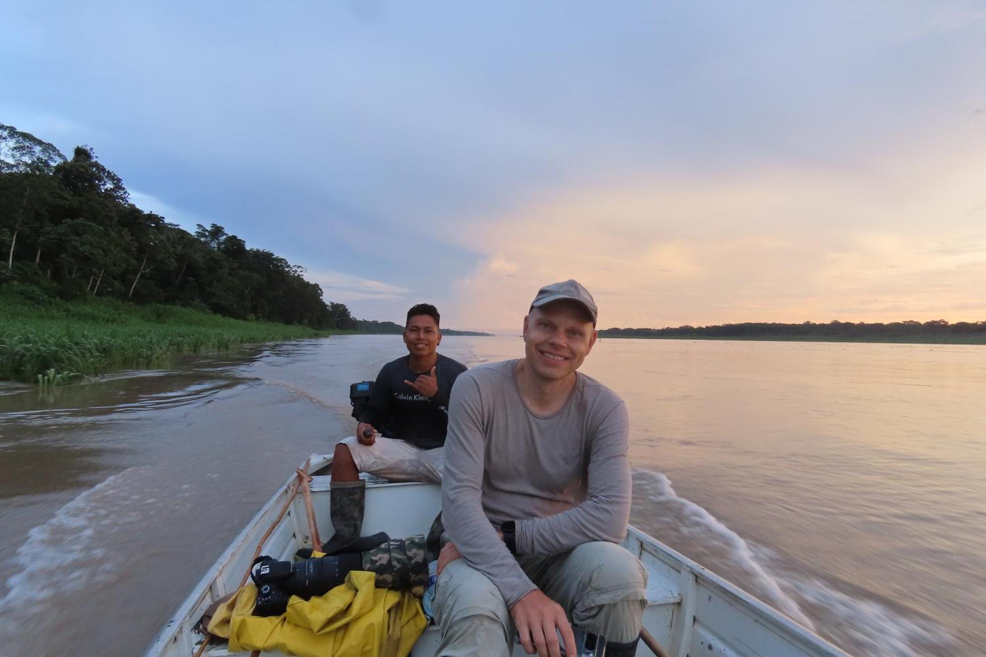 Hospedaje Y Tours Reina Arriera Amazonas Colombia Macedonia Экстерьер фото