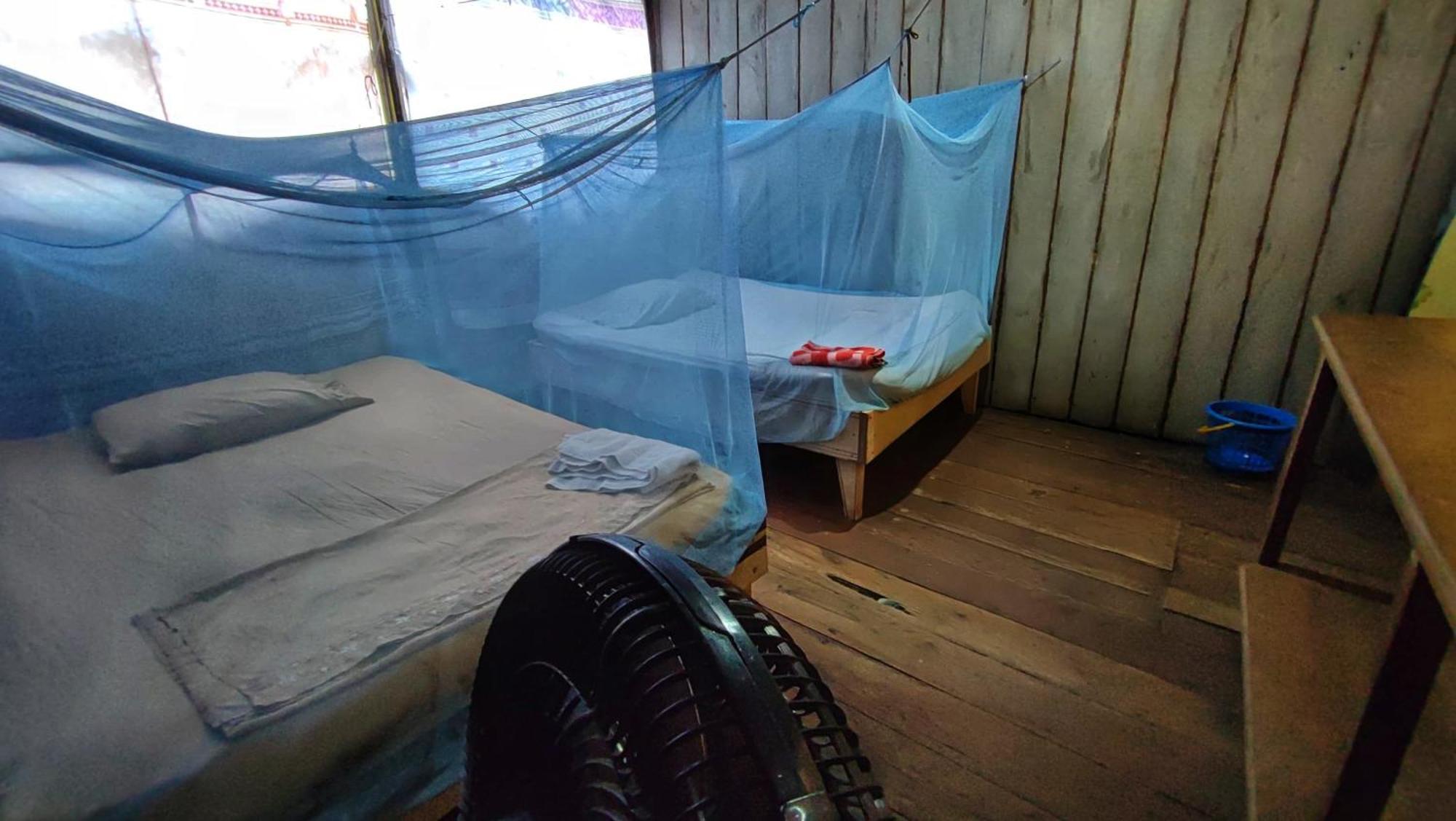 Hospedaje Y Tours Reina Arriera Amazonas Colombia Macedonia Экстерьер фото