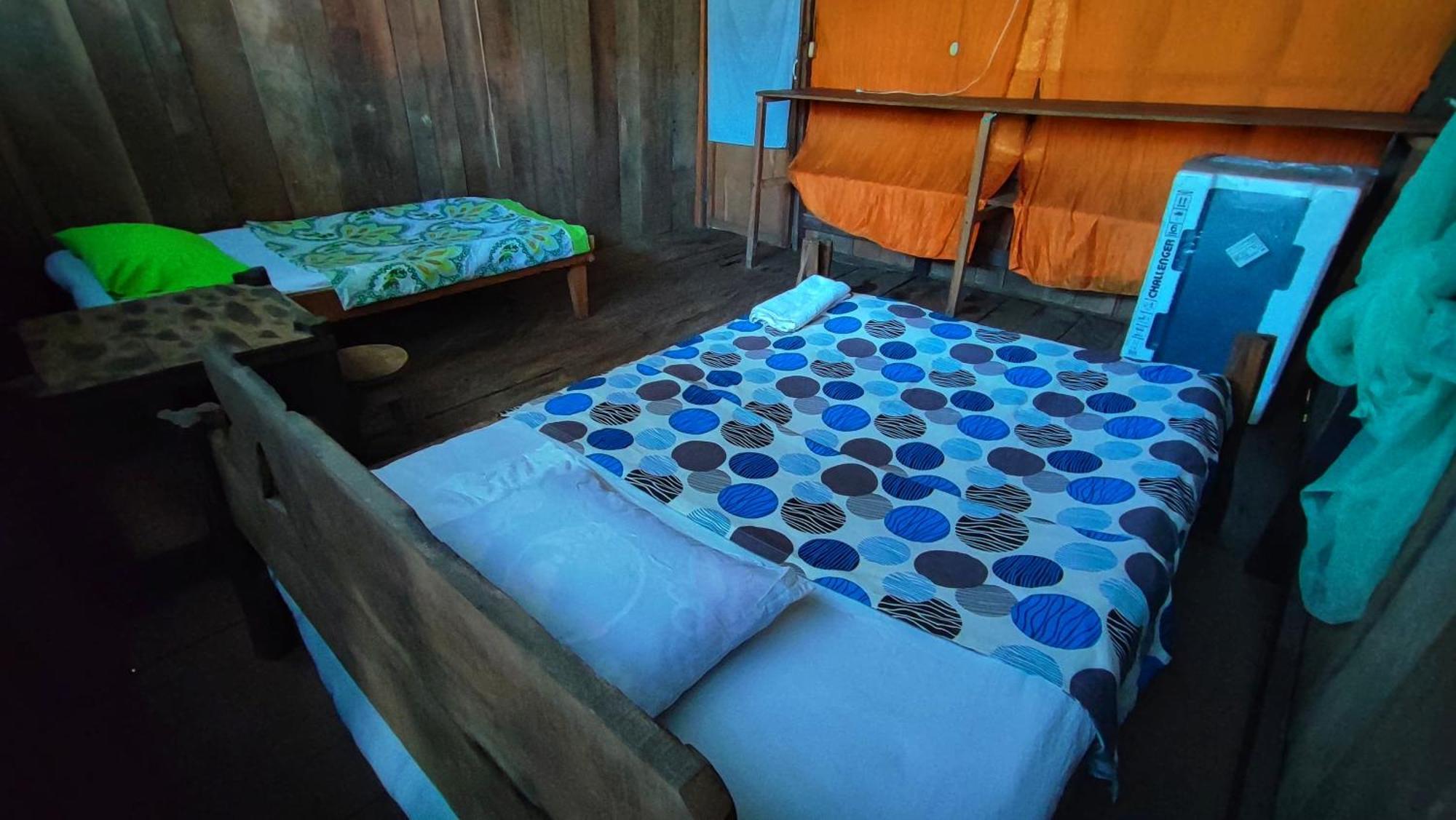 Hospedaje Y Tours Reina Arriera Amazonas Colombia Macedonia Экстерьер фото