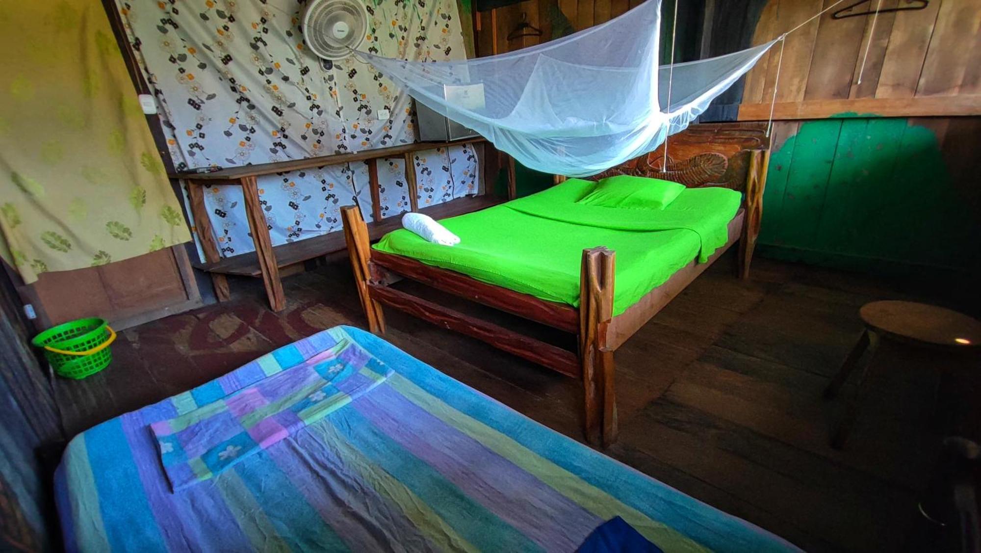 Hospedaje Y Tours Reina Arriera Amazonas Colombia Macedonia Экстерьер фото